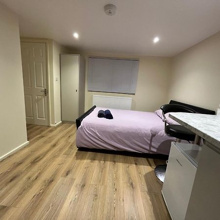 L-Houses Dagenham Bagian luar foto